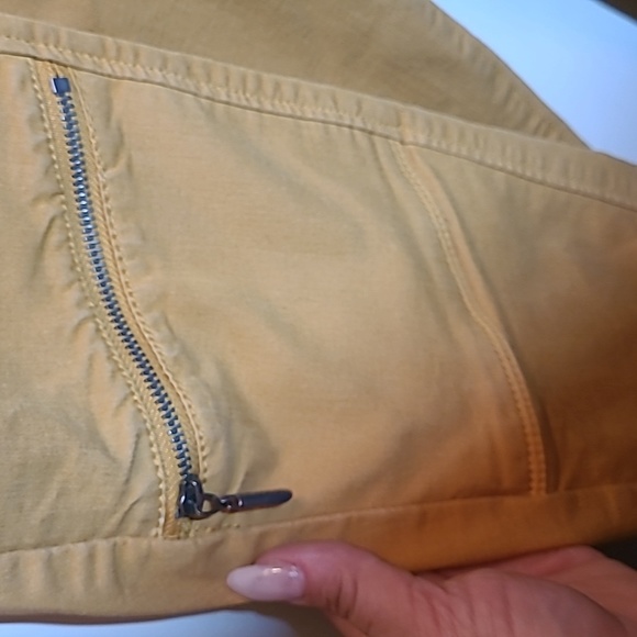 Mustard yellow LeChateau pants size 16 - Picture 2 of 6